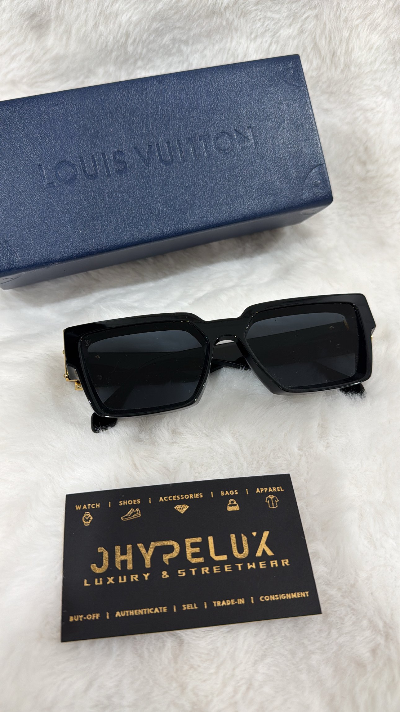 LV Millionaire Sunglass Black with Gold Hardware - CA1579B
