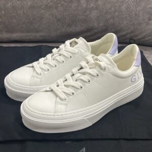 Givenchy Sneaker Back Purple Logo
