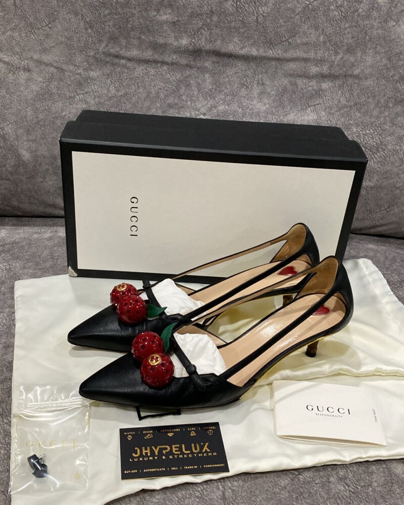 Gucci Unia Black pointed-toe heels with crystal cherry