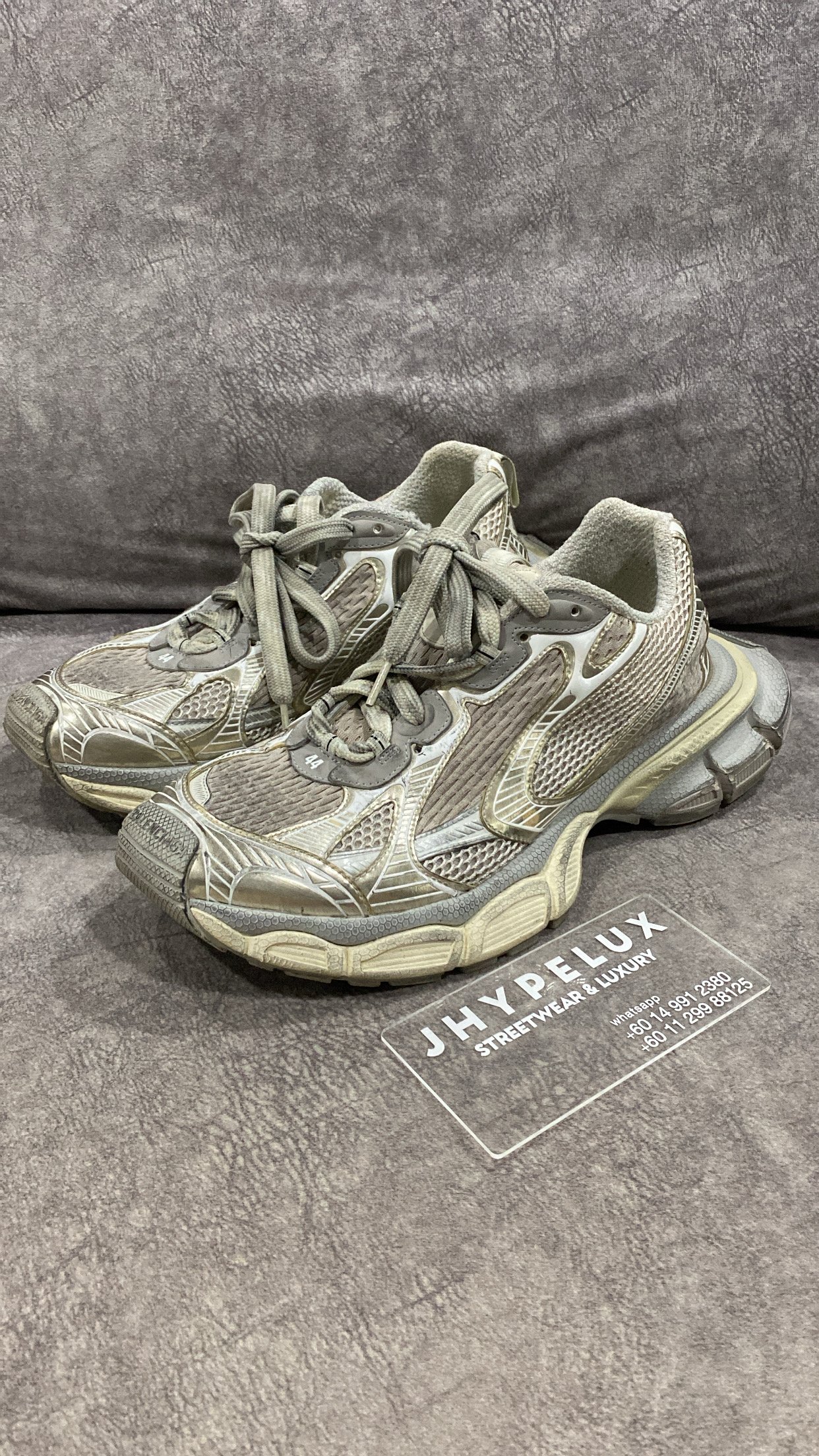 5B34C422-3862-41E7-A5E5-92794D4EBB83