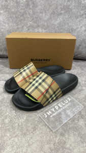 Burberry Slide Beige Checkered