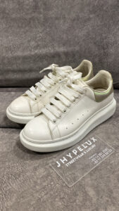 McQueen White (Hologram)