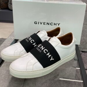 Givenchy Wording Logo Sneaker