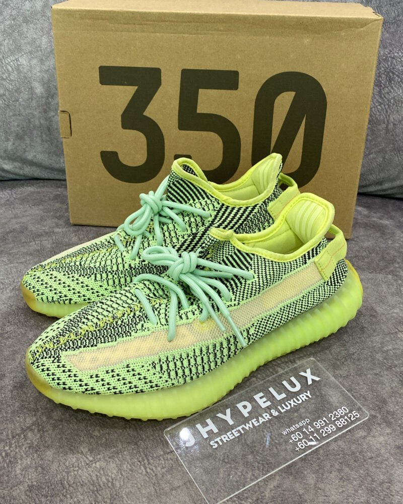Yeezy 350 V2 Yeezreel