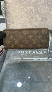 LV Wallet Long Brown Clemence Red Interior