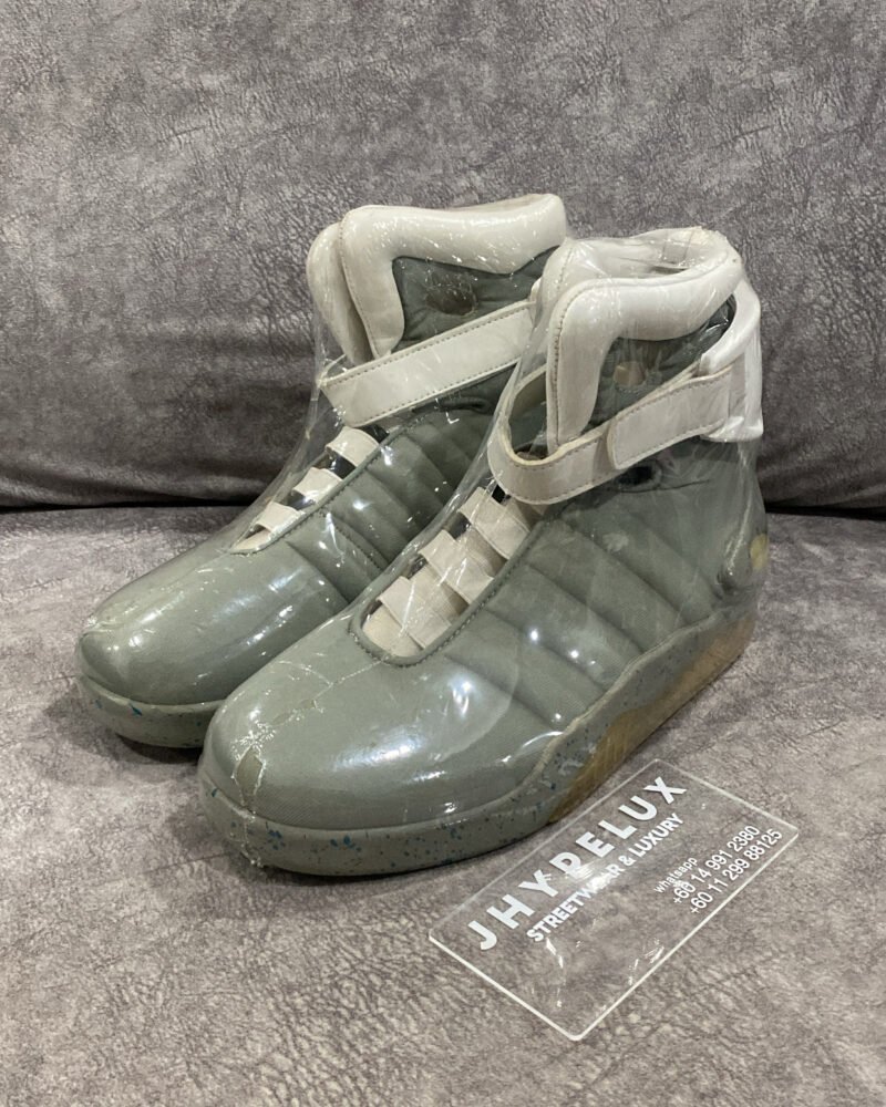 Mag "Back To Future"