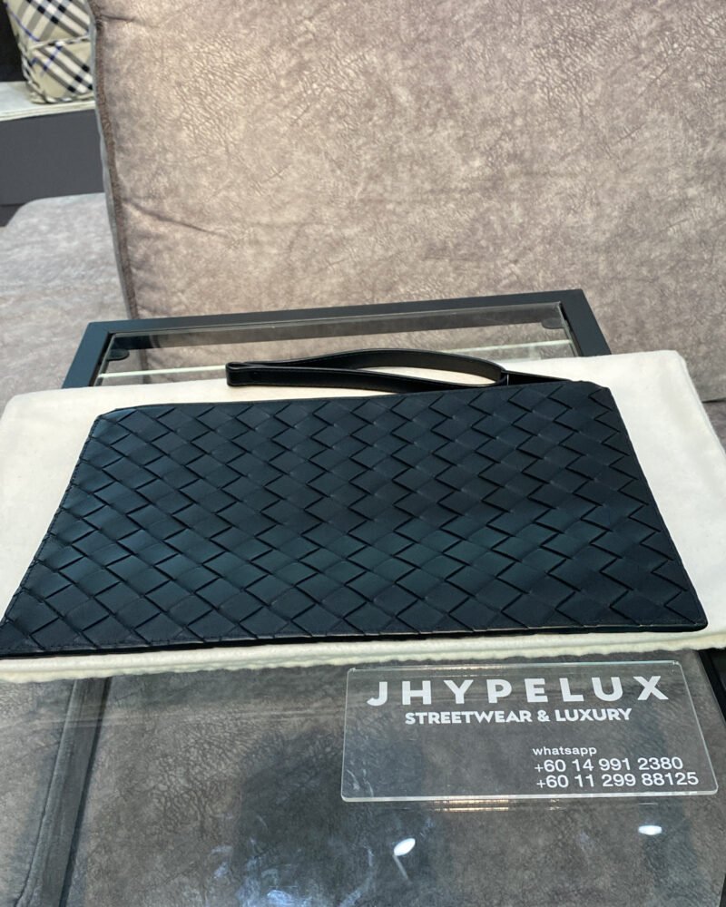 Bottega BV Clutch Black Wristlet