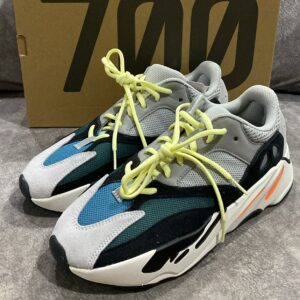 Yeezy 700 Wave Runner