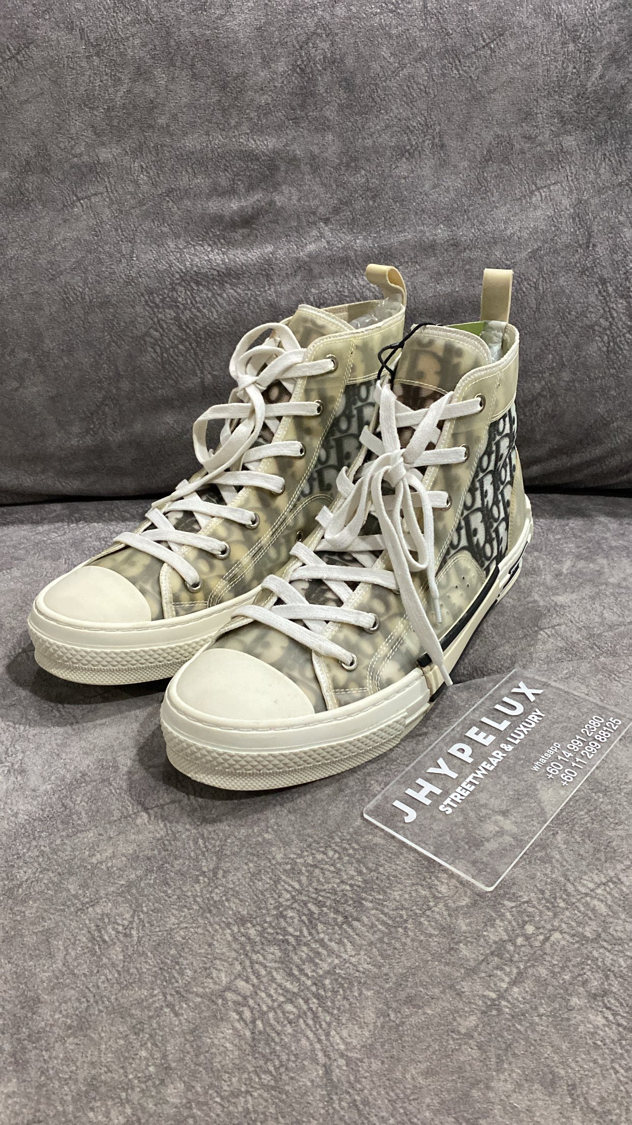 FA92A3E5-E0A4-4BED-BF57-FC07A248D9DE