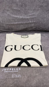Gucci Tee Cream Interlock Logo