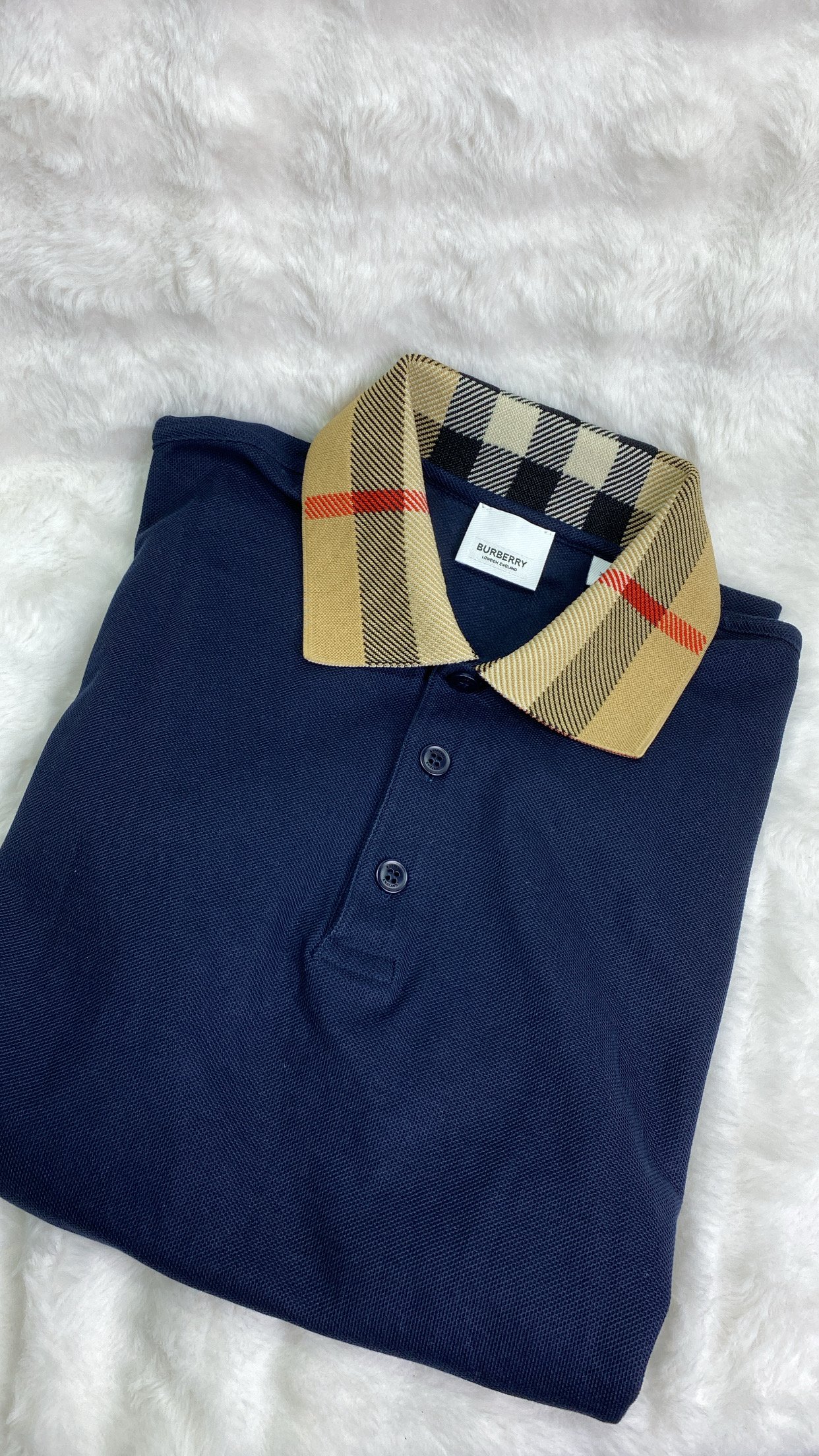 398F83DE-5C04-4D15-9CBC-04AF144392C2