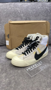 OW Blazer OG (White)