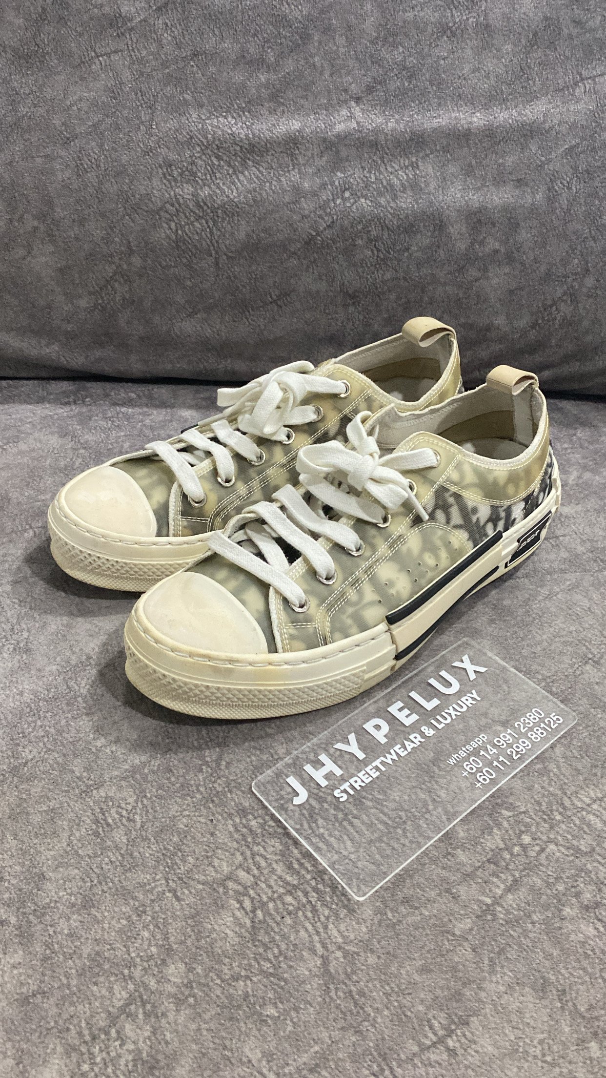 67FDAD53-80A5-436B-8DE0-EF90B2193AC5