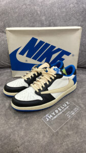 AJ1 Low Travis Fragment