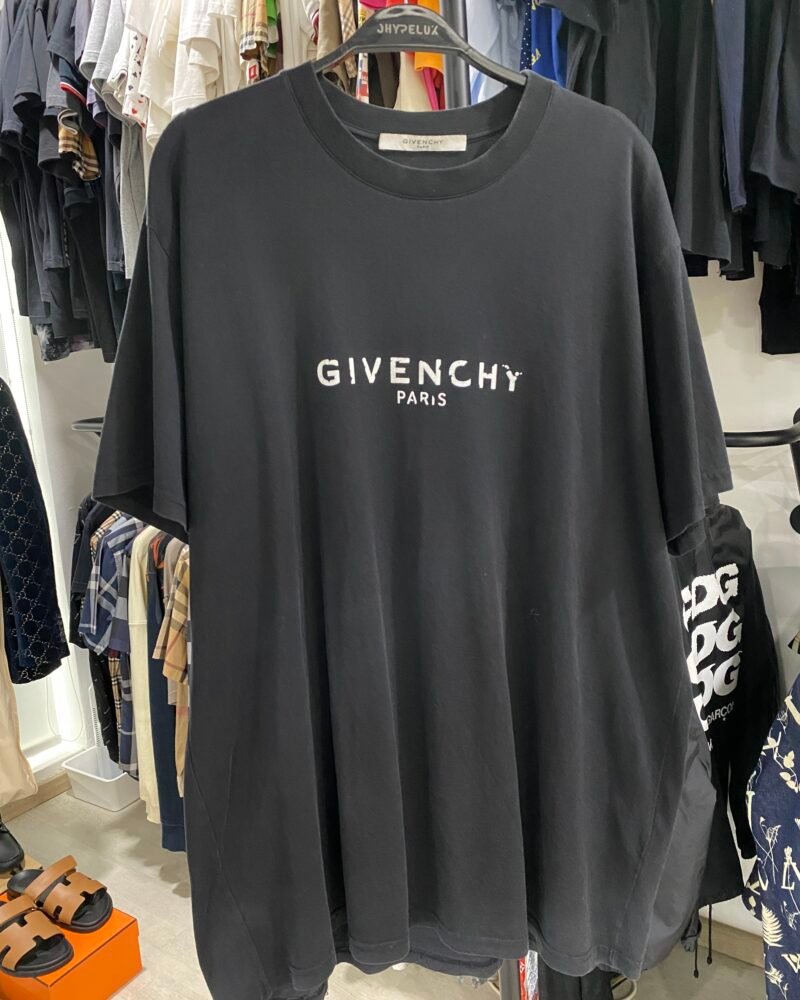 Givenchy Tee Cracked Logo